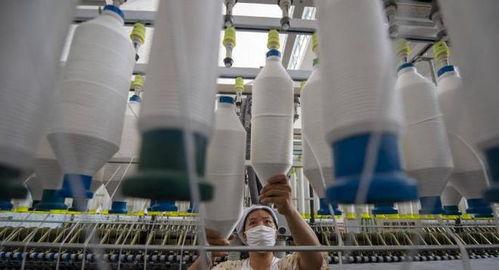 三重困(kun)境(jing)下的外貿(mao)工(gong)廠(chang) 接單、履(lv)約(yue)與收(shou)款(kuan)之難(nan)，國(guo)內(nei)貿易(yi)轉型(xing)路(lu)在(zai)何(he)方？